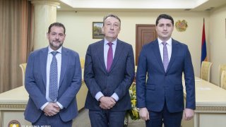 ՀՀ քննչական կոմիտեի նախագահն ընդունել է Հայաստանում Բելգիայի Թագավորության արտակարգ և լիազոր դեսպանին (լուսանկարներ)